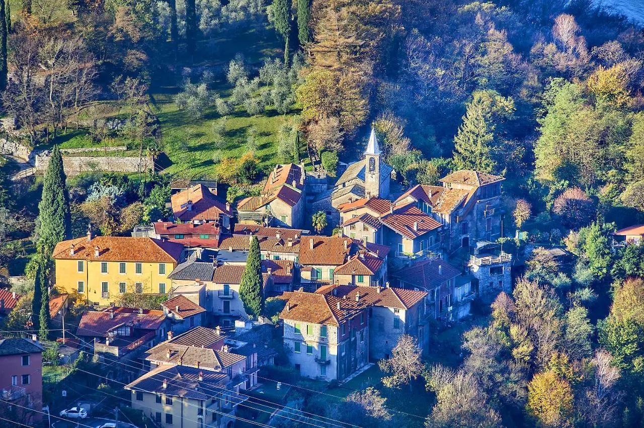 Vakantiehuis Castello Di Vezio In The Village Varenna